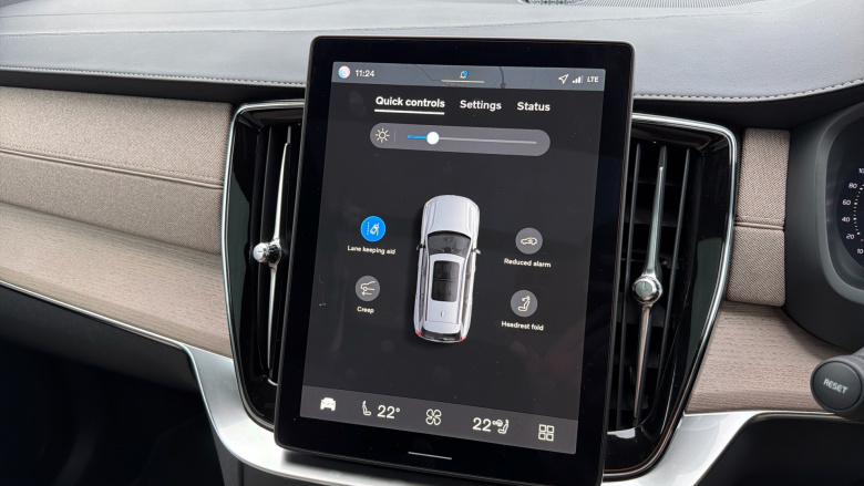 Volvo XC90 2.0 T8 PHEV Ultra Dark 5dr AWD Geartronic Estate